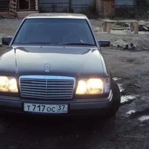 Продам  автомобиль Mercedes-Benz Е230