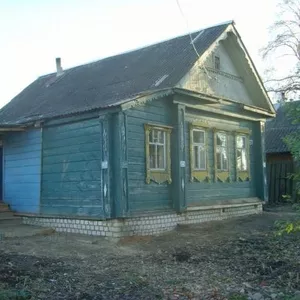 Продаю крепкий деревянный дом 