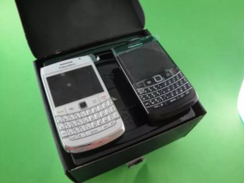 FOR SALE BlackBerry Slider 9800 and Blackberry Bold 9700